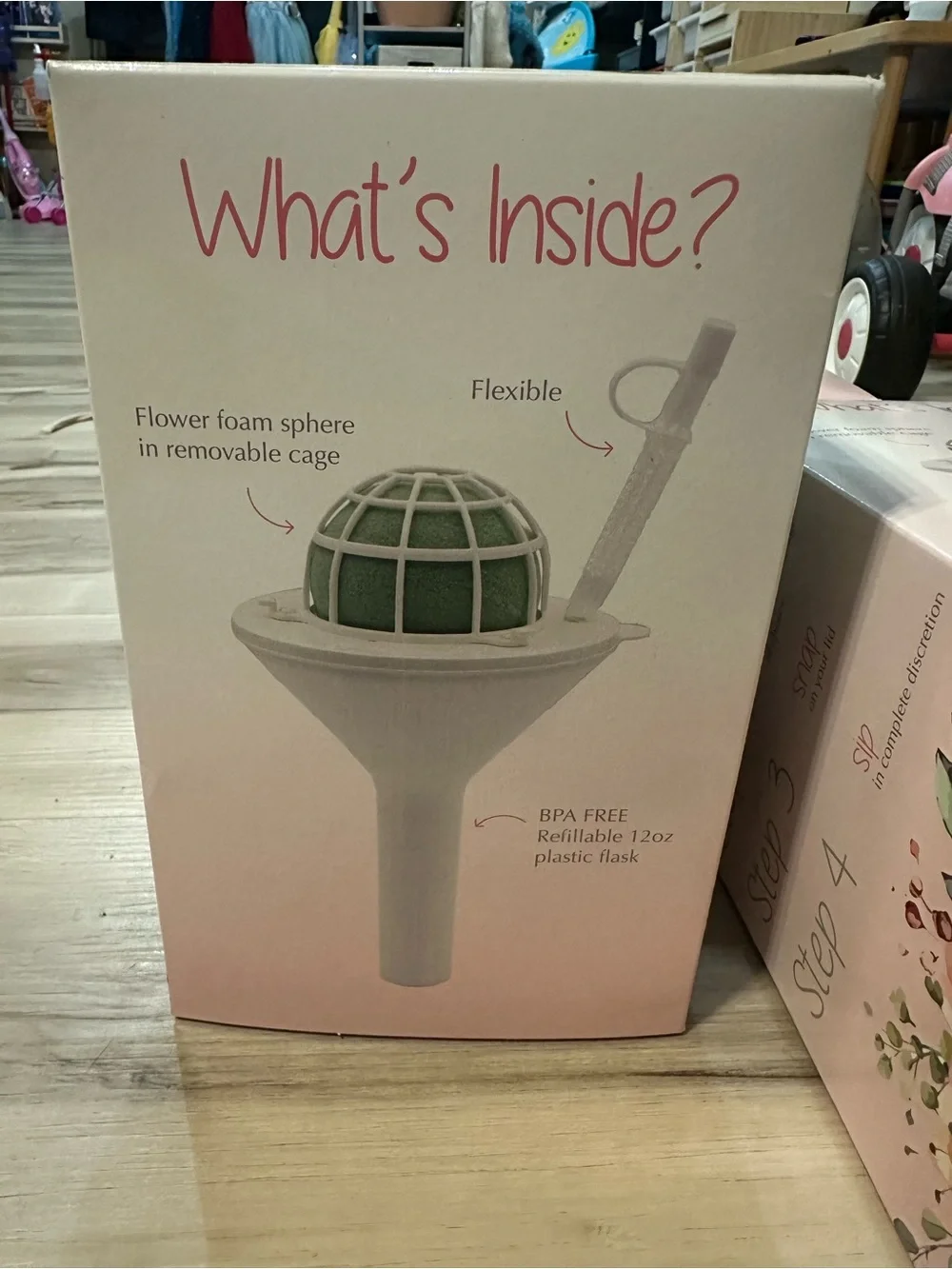 Flasky Flowers Sippable Bouquet – Brand New / Never Used
